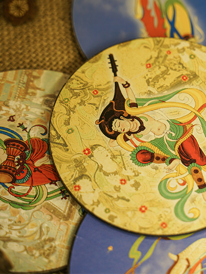 Mga Produkto at Regalo sa Kultura at Creatve